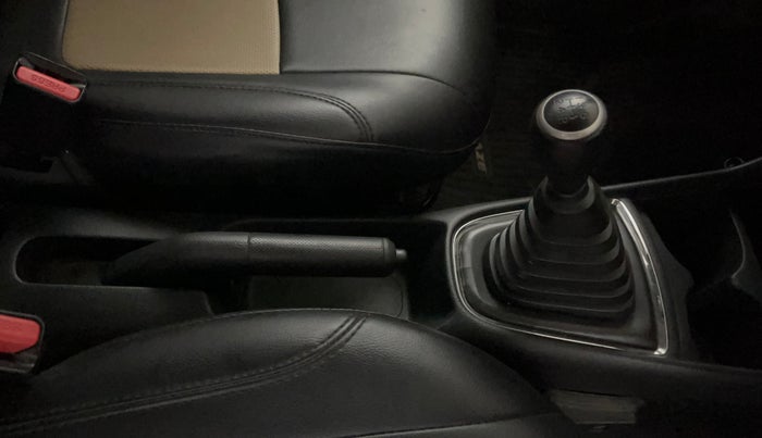 2019 Honda Amaze 1.2L I-VTEC S, Petrol, Manual, 39,756 km, Gear Lever