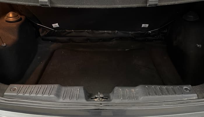 2023 Tata ALTROZ XTA, Petrol, Automatic, 28,205 km, Boot Inside