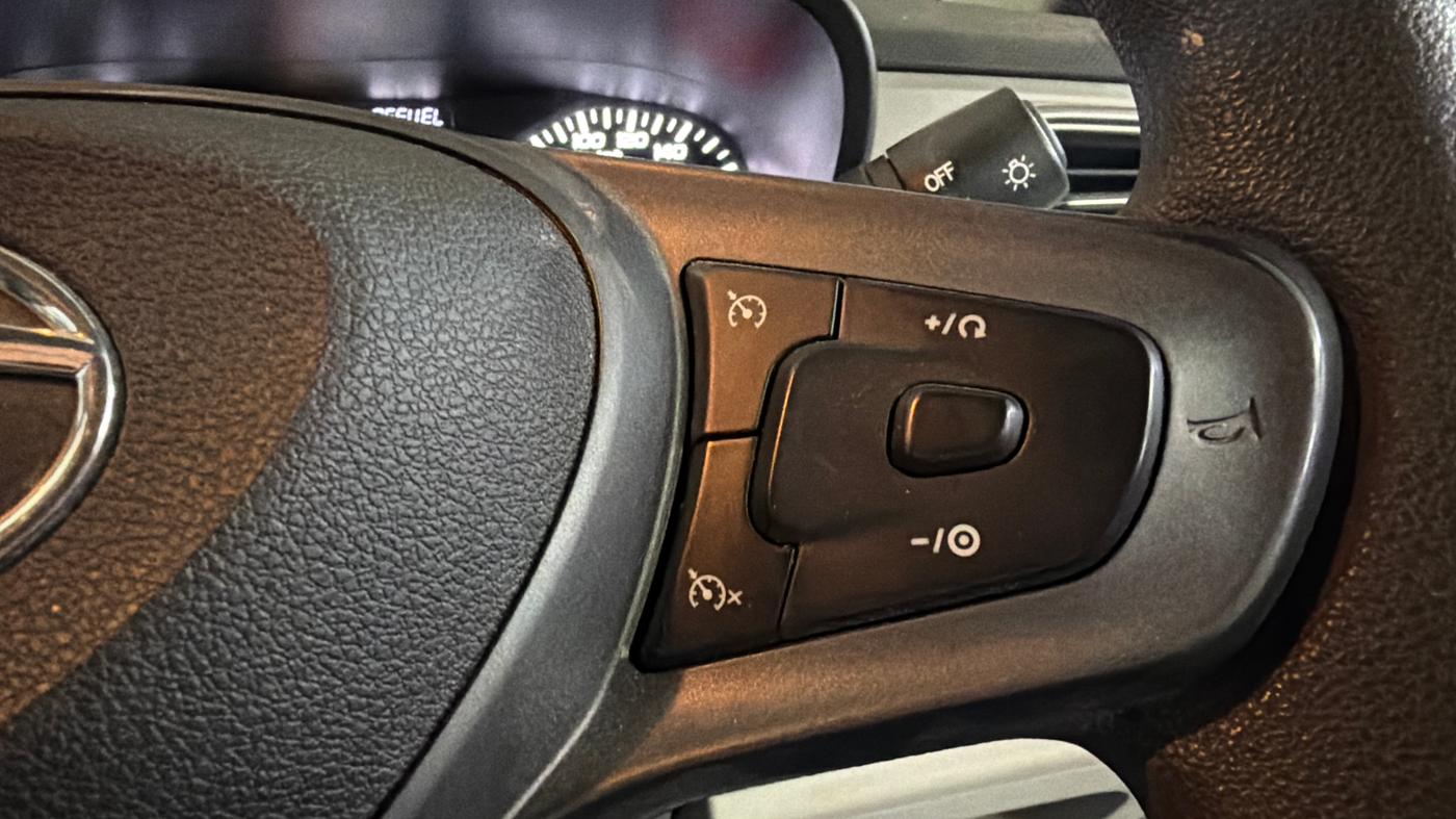 2023 Tata ALTROZ XTA, Petrol, Automatic, 28,205 km, Adaptive Cruise Control