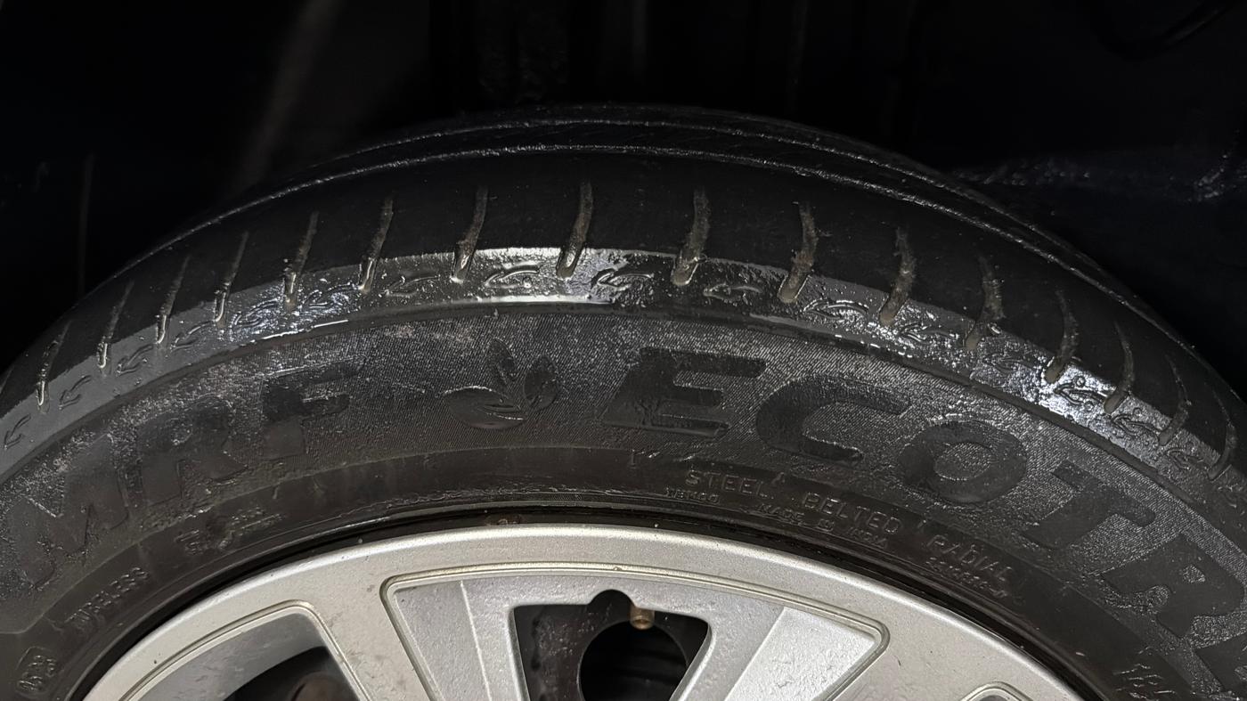 2023 Tata ALTROZ XTA, Petrol, Automatic, 28,205 km, Right Rear Tyre Tread