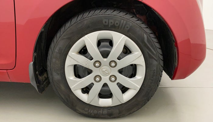 2017 Hyundai Eon MAGNA +, Petrol, Manual, 20,369 km, Right Front Wheel