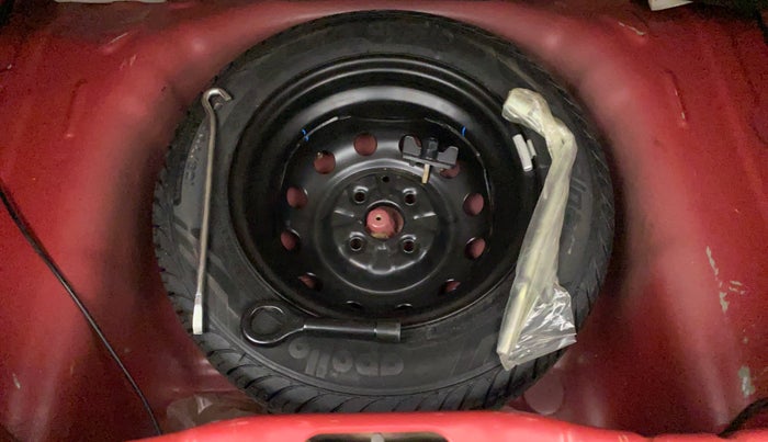 2017 Hyundai Eon MAGNA +, Petrol, Manual, 20,369 km, Spare Tyre