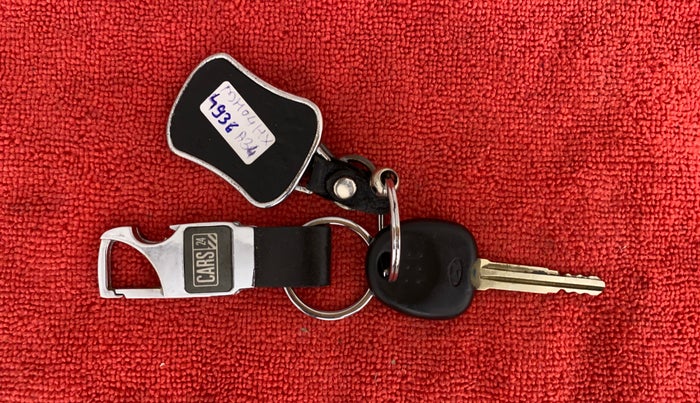 2017 Hyundai Eon MAGNA +, Petrol, Manual, 20,369 km, Key Close Up