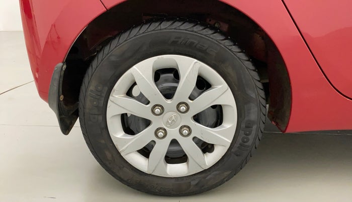 2017 Hyundai Eon MAGNA +, Petrol, Manual, 20,369 km, Right Rear Wheel