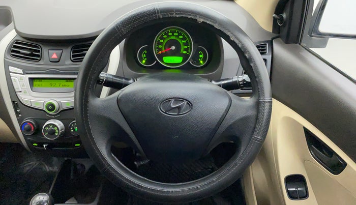 2017 Hyundai Eon MAGNA +, Petrol, Manual, 20,369 km, Steering Wheel Close Up