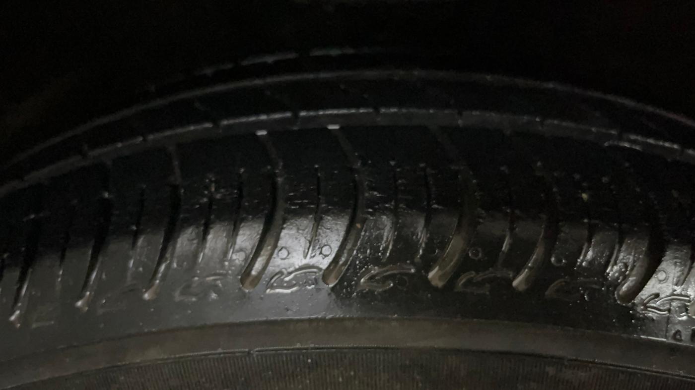 2020 Maruti S PRESSO VXI, Petrol, Manual, 31,905 km, Right Front Tyre Tread