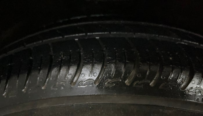 2020 Maruti S PRESSO VXI, Petrol, Manual, 31,905 km, Right Front Tyre Tread