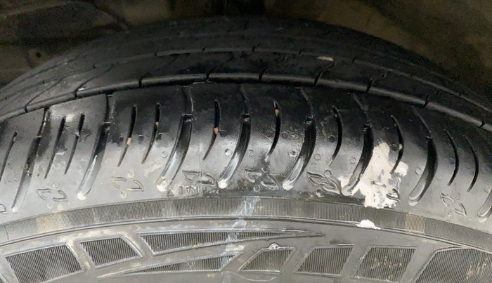 2016 Maruti Baleno DELTA CVT PETROL 1.2, CNG, Automatic, 1,13,205 km, Left Front Tyre Tread