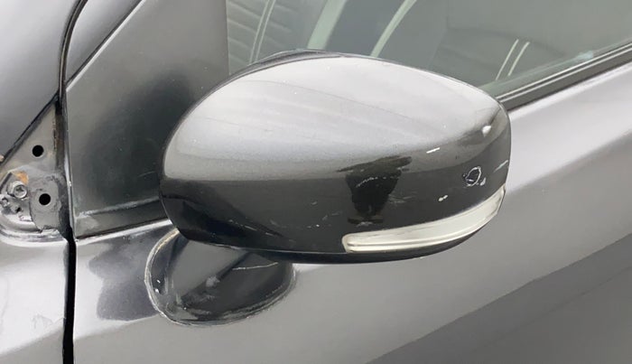 2016 Maruti Baleno DELTA CVT PETROL 1.2, CNG, Automatic, 1,13,205 km, Left rear-view mirror - Mirror motor not working