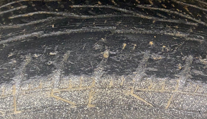 2015 Nissan Terrano XV D THP PREMIUM 110 PS, Diesel, Manual, 74,691 km, Left Front Tyre Tread