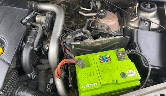 2015 Nissan Terrano XV D THP PREMIUM 110 PS, Diesel, Manual, 74,691 km, Engine View - Left