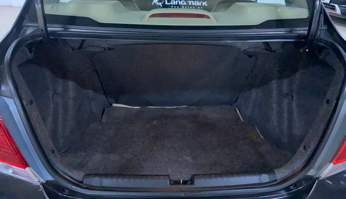 2015 Honda Amaze 1.2L I-VTEC S, Petrol, Manual, 35,930 km, Boot Inside