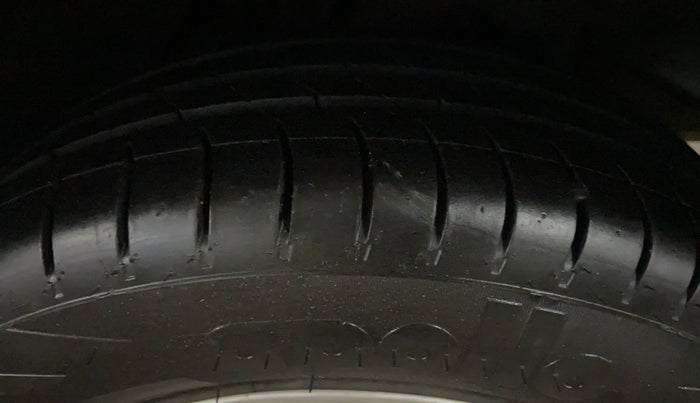 2015 Honda Amaze 1.2L I-VTEC S, Petrol, Manual, 35,930 km, Left Rear Tyre Tread