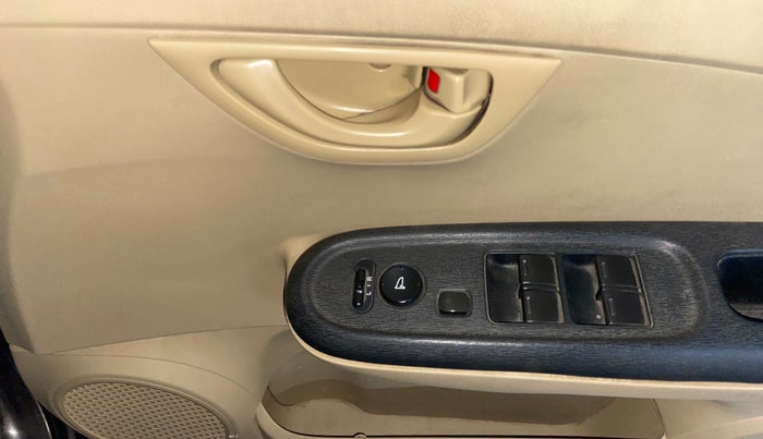 2015 Honda Amaze 1.2L I-VTEC S, Petrol, Manual, 35,930 km, Driver Side Door Panels Control