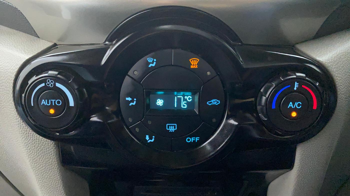 2017 Ford Ecosport 1.5 TITANIUM TI VCT AT, Petrol, Automatic, 26,188 km, Automatic Climate Control