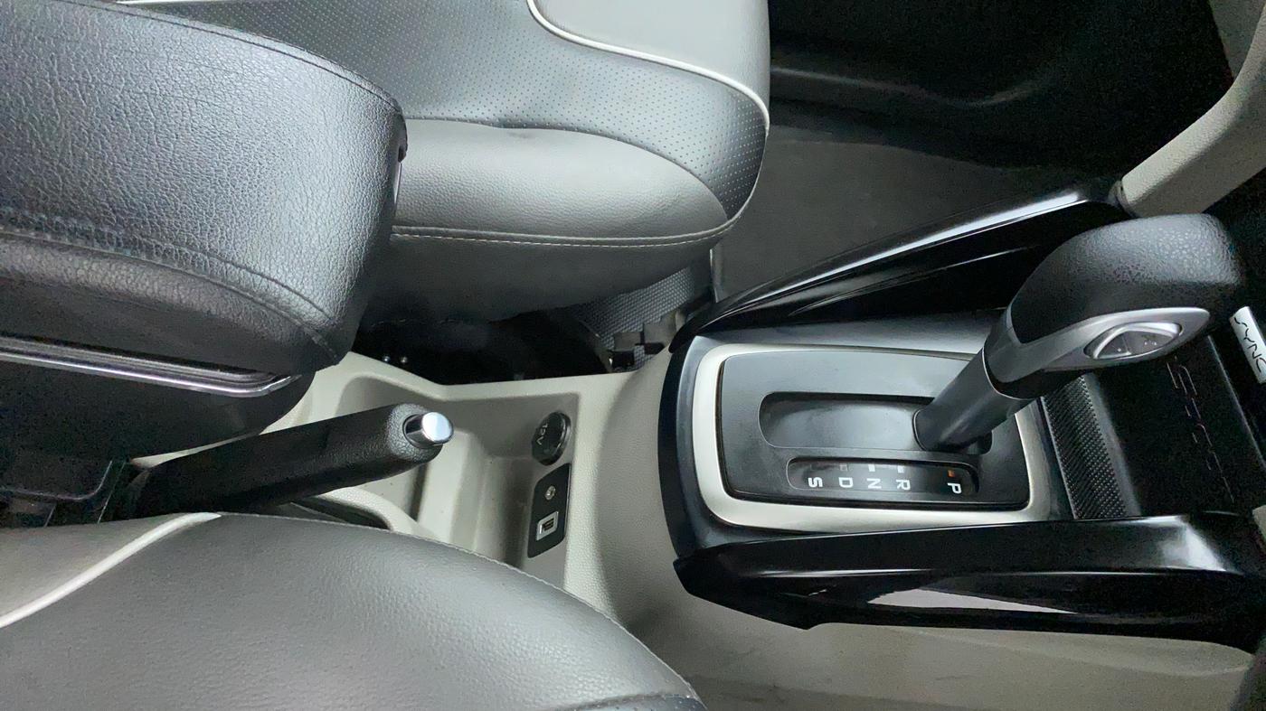 2017 Ford Ecosport 1.5 TITANIUM TI VCT AT, Petrol, Automatic, 26,188 km, Gear Lever