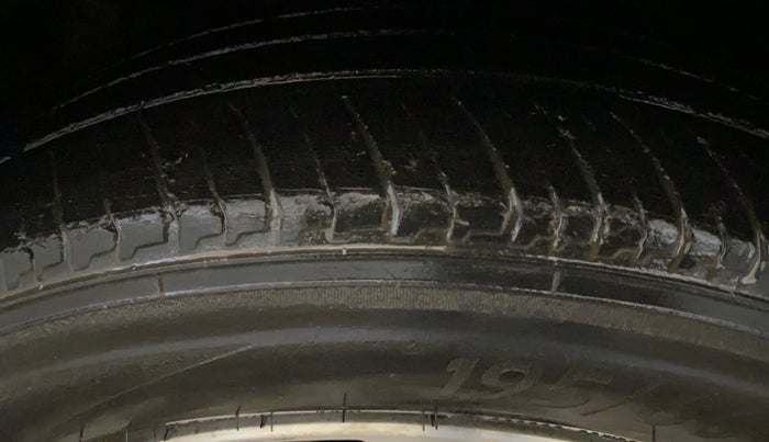 2020 Honda WR-V 1.2L I-VTEC S MT, Petrol, Manual, 92,666 km, Left Front Tyre Tread