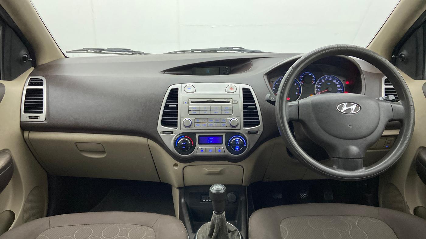 2010 Hyundai i20 MAGNA (O) 1.2, Petrol, Manual, 60,790 km, Dashboard