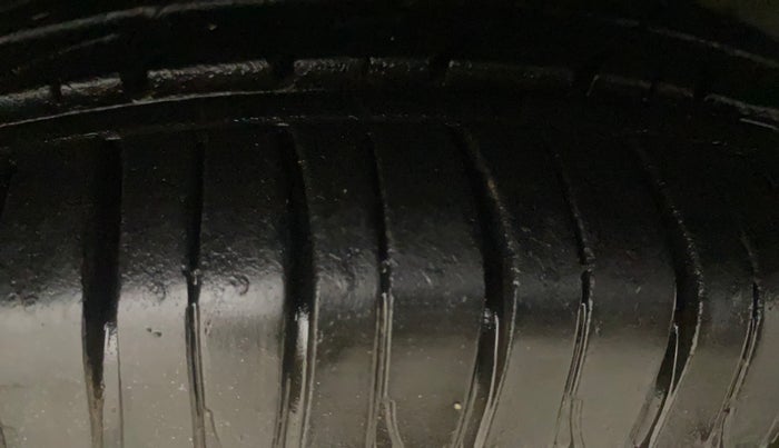 2014 Hyundai Grand i10 ASTA (O) 1.2 KAPPA VTVT, Petrol, Manual, 51,631 km, Right Front Tyre Tread