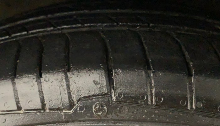 2011 Hyundai i10 ASTA 1.2, Petrol, Manual, 57,635 km, Left Front Tyre Tread
