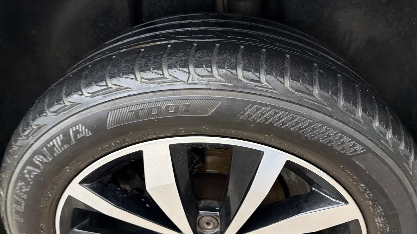 2021 Volkswagen T-ROC 1.5 TSI AT, Petrol, Automatic, 67,344 km, Left Rear Tyre Tread