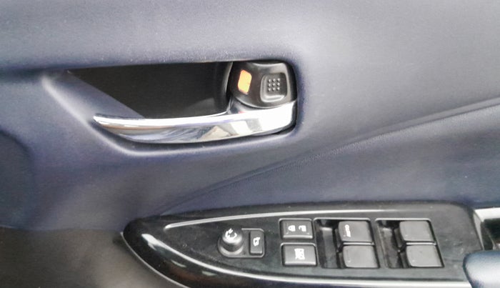 2022 Maruti Baleno ALPHA 1.2 AGS, Petrol, Automatic, 58,157 km, Driver Side Door Panels Control