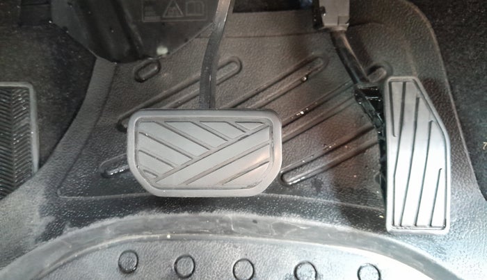 2022 Maruti Baleno ALPHA 1.2 AGS, Petrol, Automatic, 58,157 km, Pedals