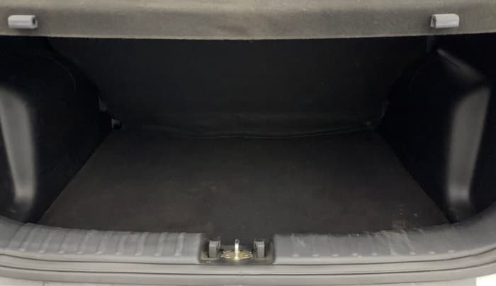 2021 KIA SONET HTK PLUS 1.0 DCT, Petrol, Automatic, 33,784 km, Boot Inside