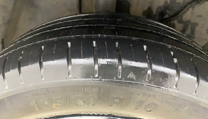 2021 Tata PUNCH CREATIVE  1.2 RTN DUAL TONE, CNG, Manual, 57,267 km, Right Rear Tyre Tread