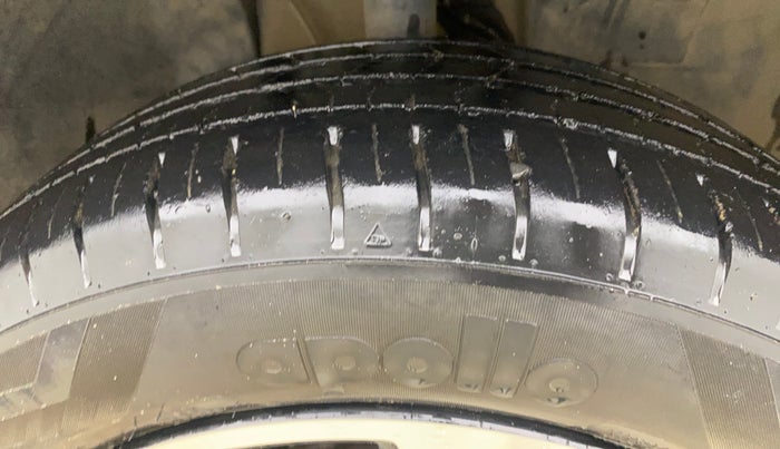 2021 Tata PUNCH CREATIVE  1.2 RTN DUAL TONE, CNG, Manual, 57,267 km, Right Front Tyre Tread