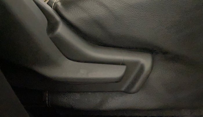 2022 Maruti Celerio VXI, Petrol, Manual, 28,036 km, Driver Side Adjustment Panel