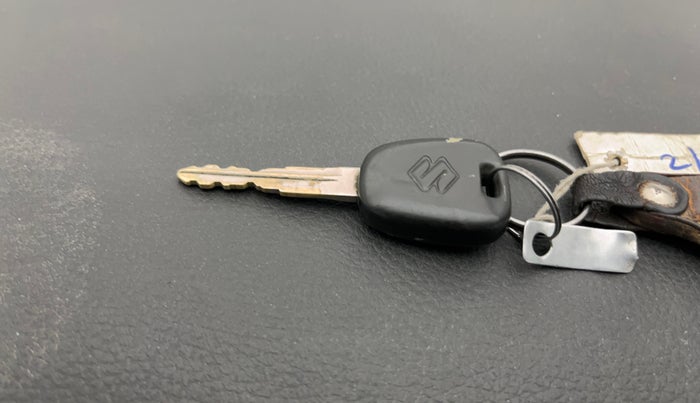 2018 Maruti Wagon R 1.0 LXI CNG, CNG, Manual, 1,07,334 km, Key Close Up