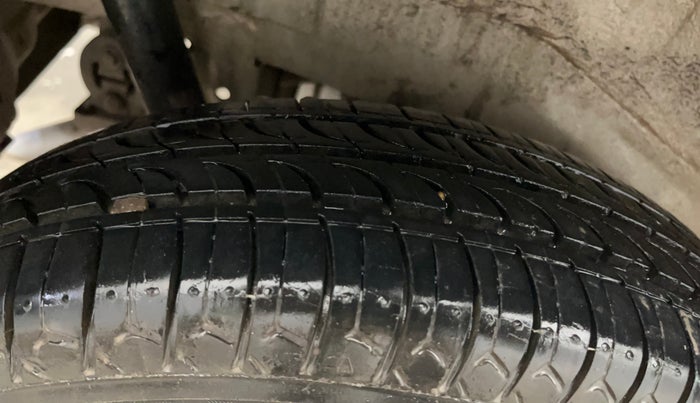 2018 Maruti Wagon R 1.0 LXI CNG, CNG, Manual, 1,07,334 km, Right Rear Tyre Tread