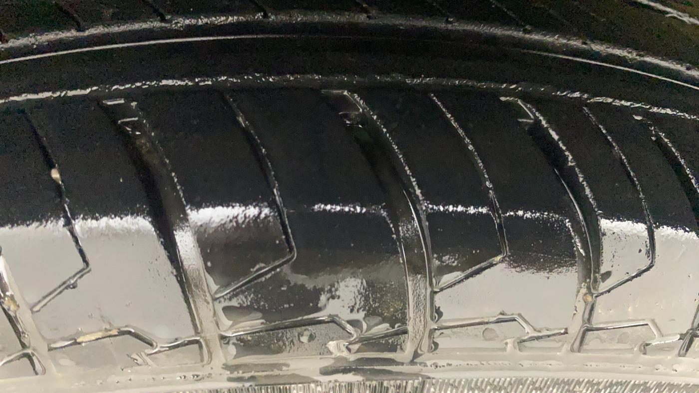 2023 Maruti Swift VXI CNG, CNG, Manual, 14,177 km, Left Front Tyre Tread