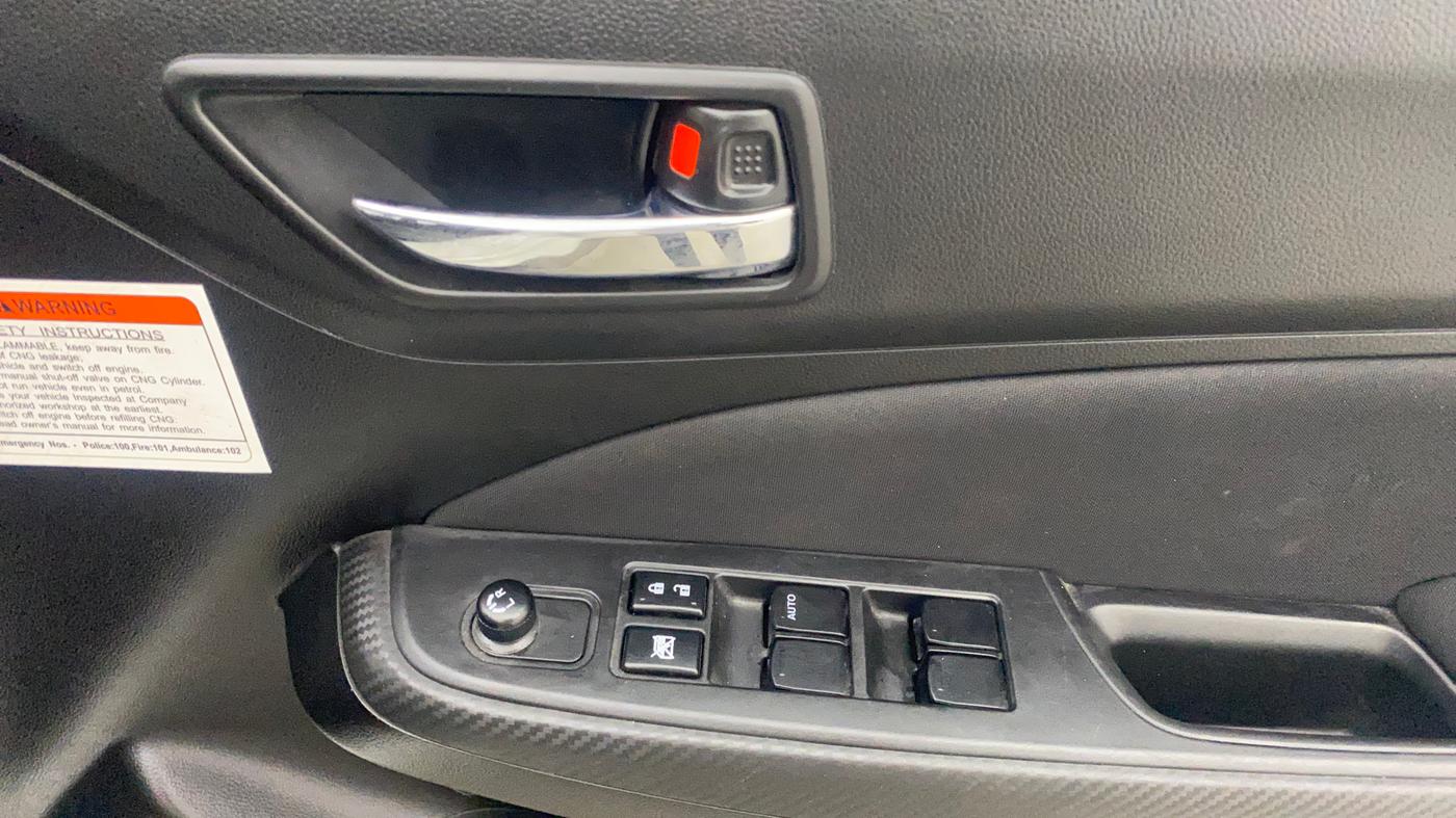 2023 Maruti Swift VXI CNG, CNG, Manual, 14,177 km, Driver Side Door Panels Control