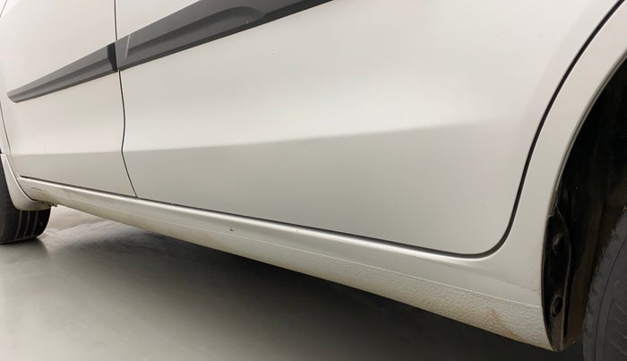 2012 Maruti Ertiga VDI, Diesel, Manual, 1,45,448 km, Left running board - Slightly dented