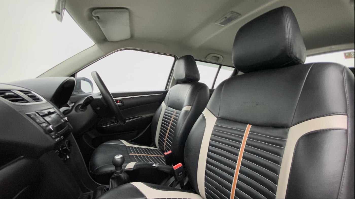 2017 Maruti Swift VXI, Petrol, Manual, 77,490 km, Right Side Front Door Cabin