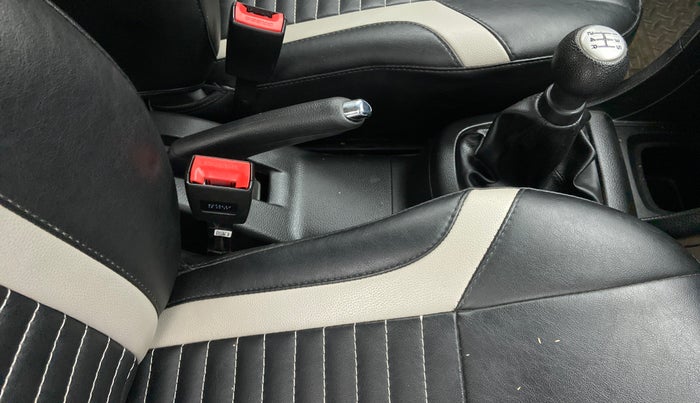 2017 Maruti Swift VXI, Petrol, Manual, 77,490 km, Gear Lever