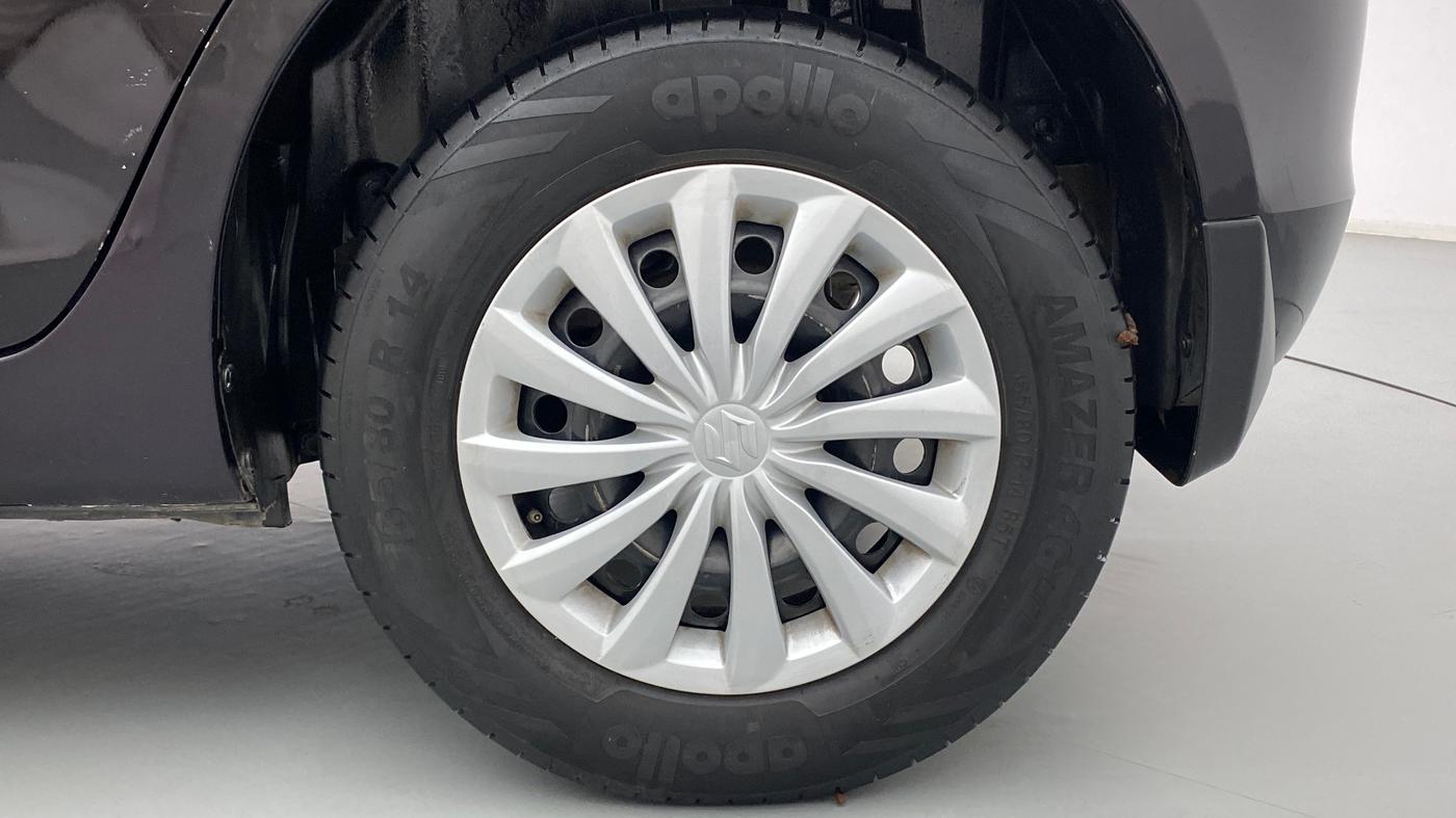 2017 Maruti Swift VDI, Diesel, Manual, 68,969 km, Left Rear Wheel