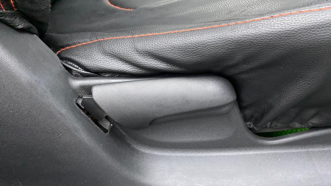 2017 Maruti Swift VDI, Diesel, Manual, 68,969 km, Driver Side Adjustment Panel