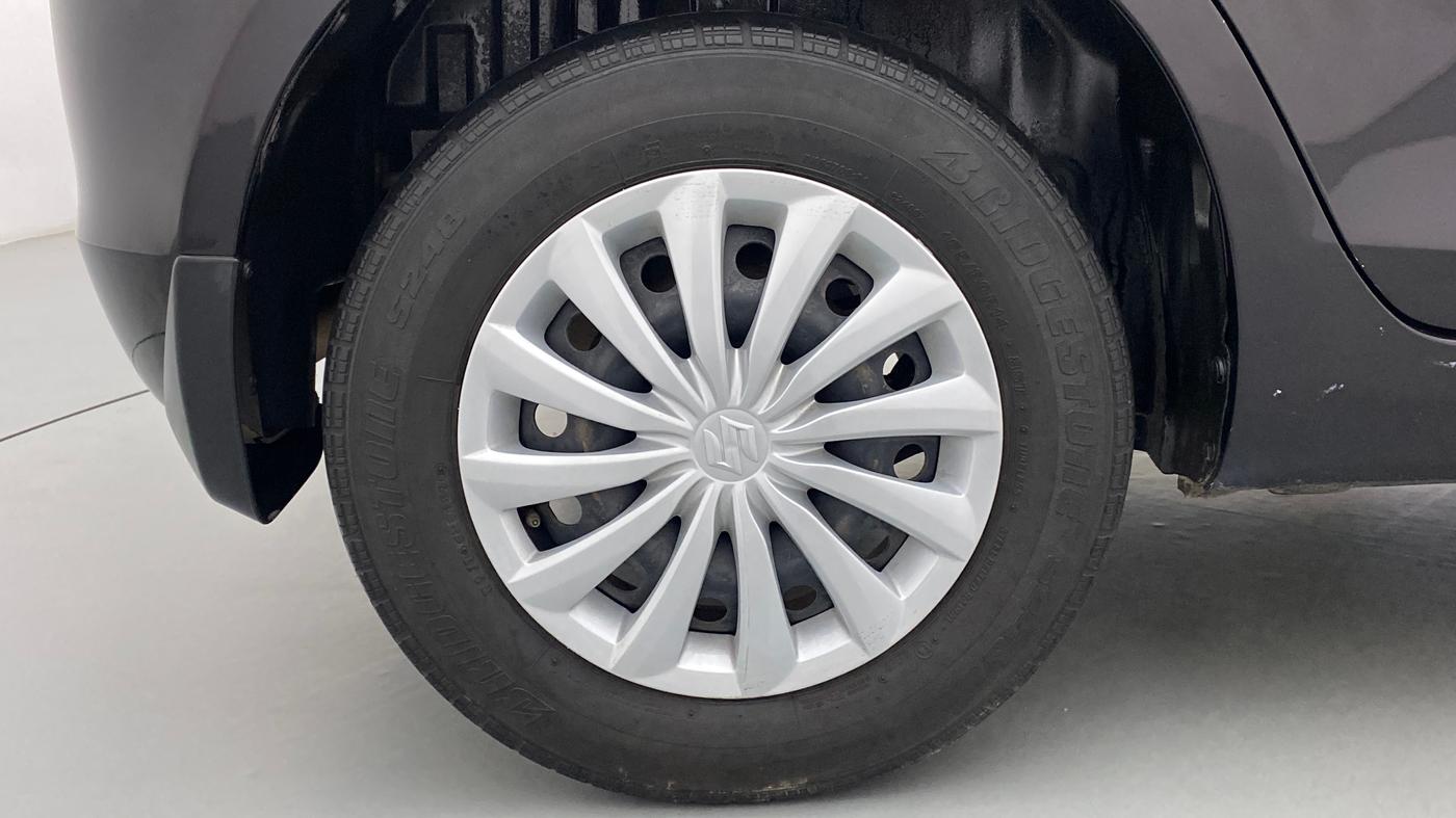 2017 Maruti Swift VDI, Diesel, Manual, 68,969 km, Right Rear Wheel