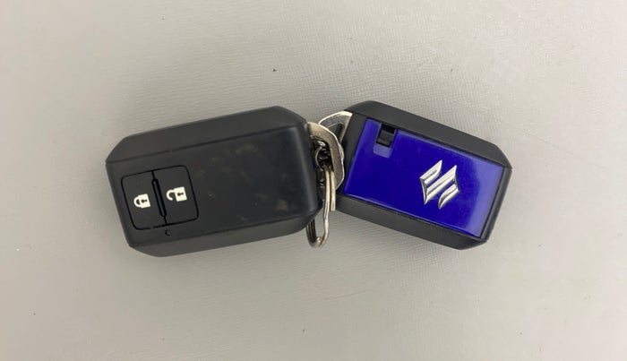 2020 Maruti Swift ZXI PLUS, Petrol, Manual, 33,325 km, Key Close Up