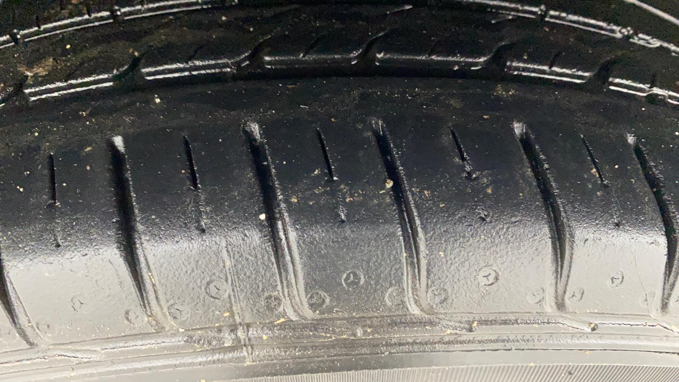 2021 KIA SELTOS HTE 1.5 PETROL, Petrol, Manual, 21,576 km, Left Front Tyre Tread