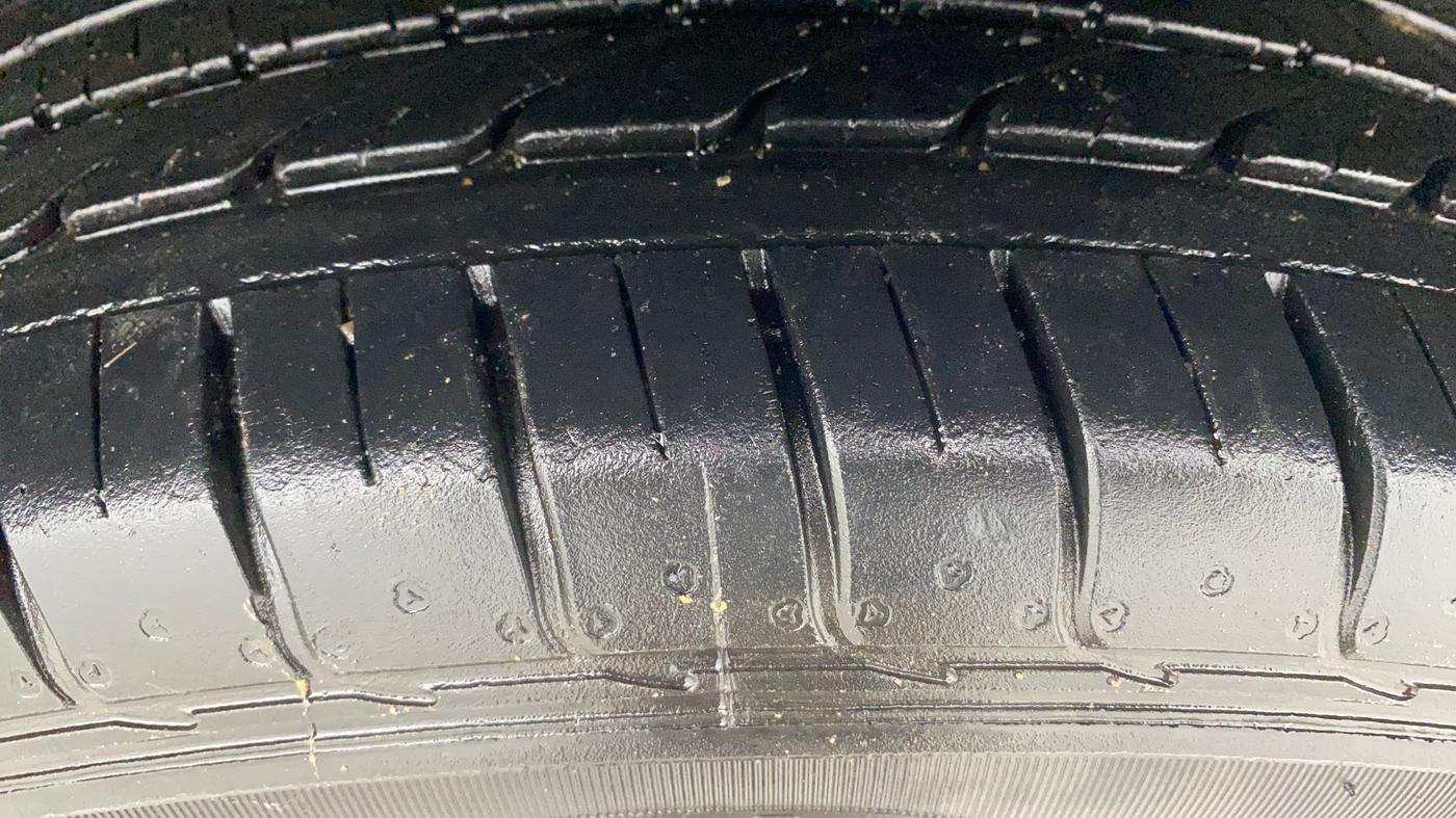 2021 KIA SELTOS HTE 1.5 PETROL, Petrol, Manual, 21,576 km, Left Rear Tyre Tread
