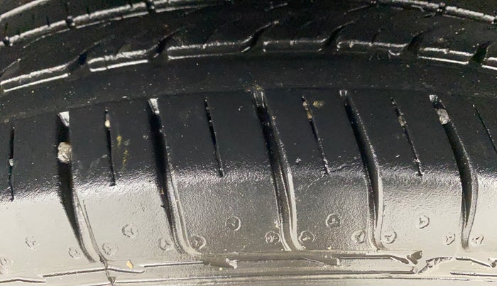 2021 KIA SELTOS HTE 1.5 PETROL, Petrol, Manual, 21,576 km, Right Rear Tyre Tread