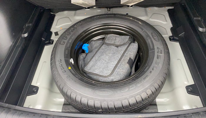 2021 KIA SELTOS HTE 1.5 PETROL, Petrol, Manual, 21,576 km, Spare Tyre