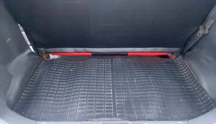 2009 Maruti Wagon R LXI, Petrol, Manual, 69,146 km, Boot inside view