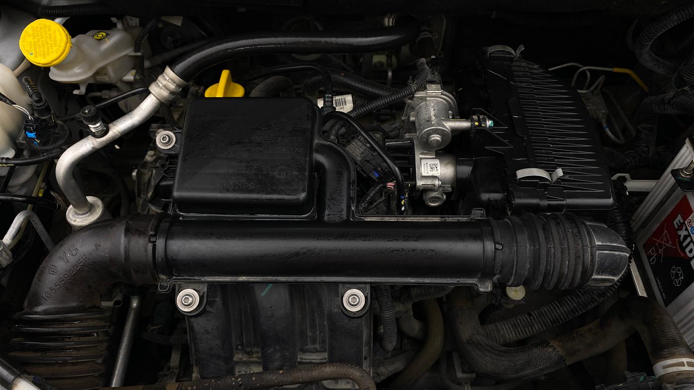 2024 Nissan MAGNITE XV PREMIUM, Petrol, Manual, 35,436 km, Engine View