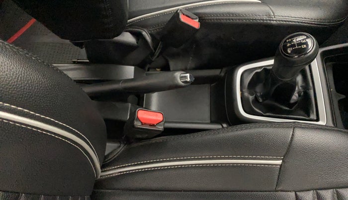 2021 Maruti Swift VXI, Petrol, Manual, 22,063 km, Gear Lever