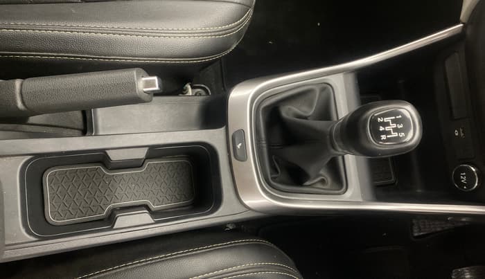 2023 Tata ALTROZ XZ PETROL, Petrol, Manual, 10,186 km, Gear Lever